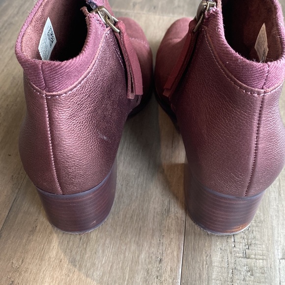 Toms Loren Heeled Suede metallic booties - Picture 5 of 8